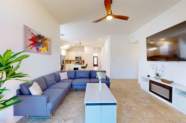 Building Photo - 18 Avenswood Pl