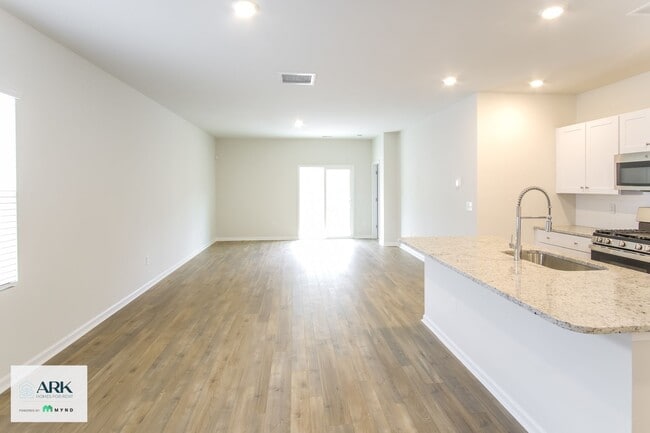 Photo - 1145 Joywood Dr