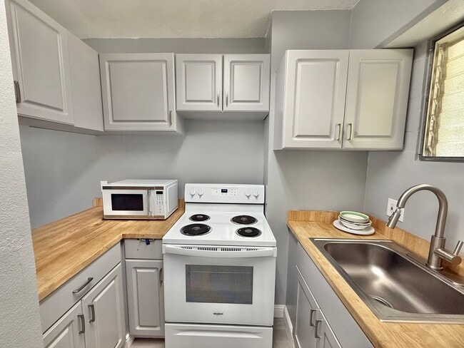 Photo - 1063 Main St Apartment Unit 1063 Lower Main St. #308, Wailuku