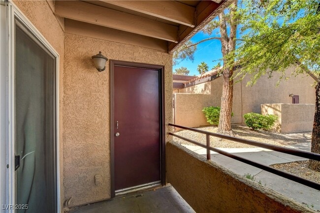 Building Photo - 9325 W Desert Inn Rd Unit 143 Rental
