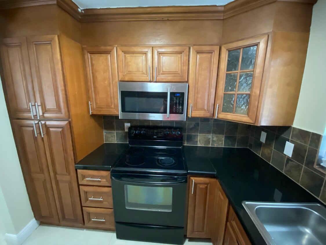 Photo - 581 N University Dr (Plantation, FL)