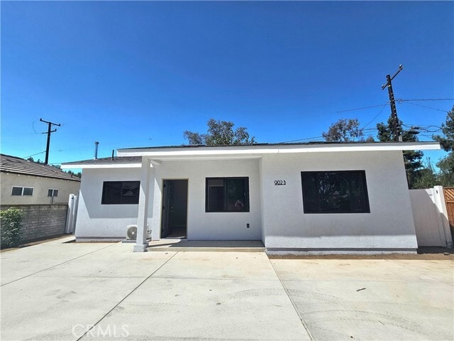 Building Photo - 902 Magnis St Rental