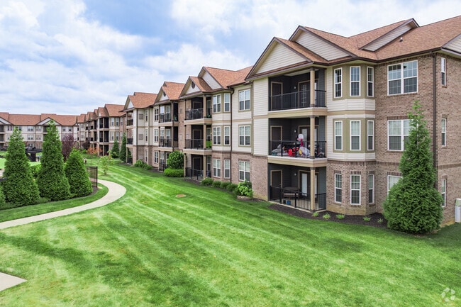 Imagen de contexto - Century Belmont Station