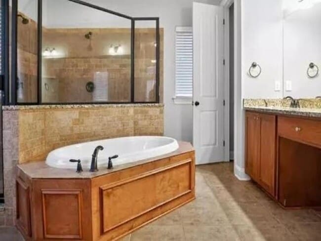 Photo - 6135 Abigail Bluffs Dr