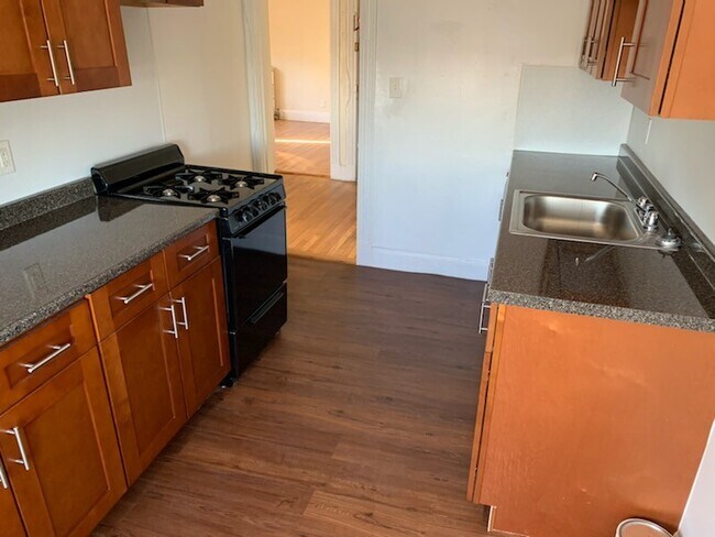 Photo - 1872 Commonwealth Ave