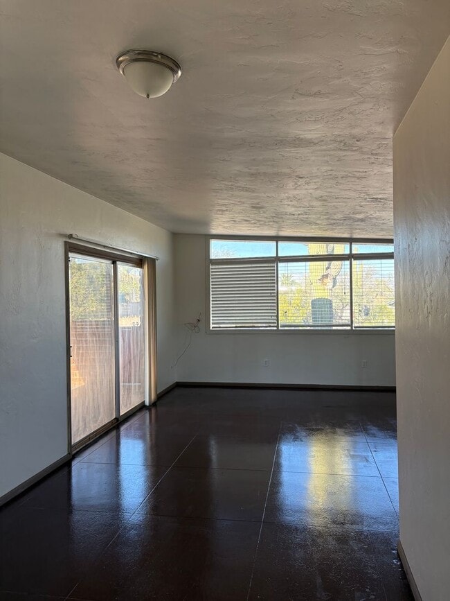 Photo - Beautifully Renovated 2 Bedroom -A/C- Fenced Yard