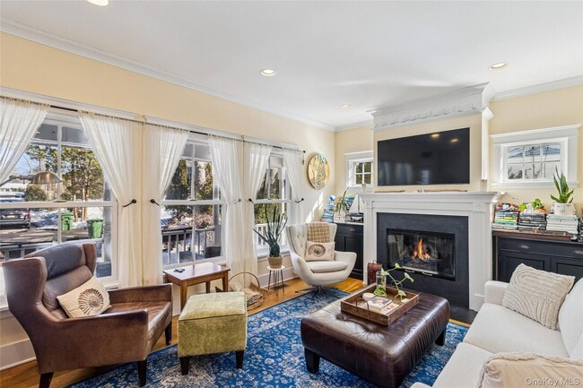 38 Baycrest Ave