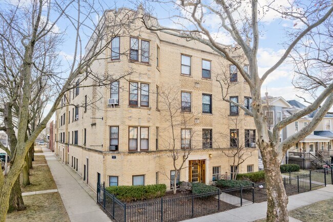 5057 N Wolcott Ave Unit 1