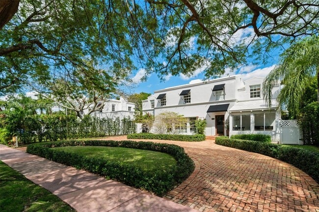 Photo - 939 W 47th Ct