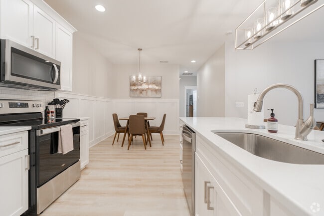 2 habitaciones, 2 baños, 1320 pies cuadrados, cocina - The Flats at Keystone