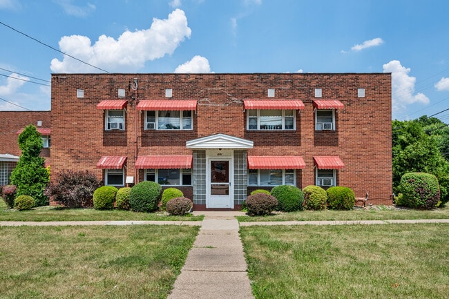 Photo - 1441 Lincoln Way Unit B