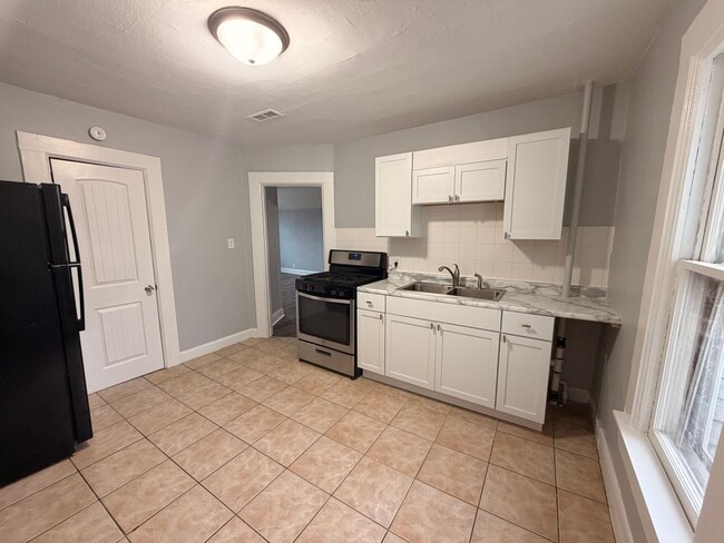 Building Photo - 1414 61st St Unit 2