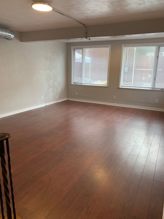 Photo - 410 Marlow St Unit 1