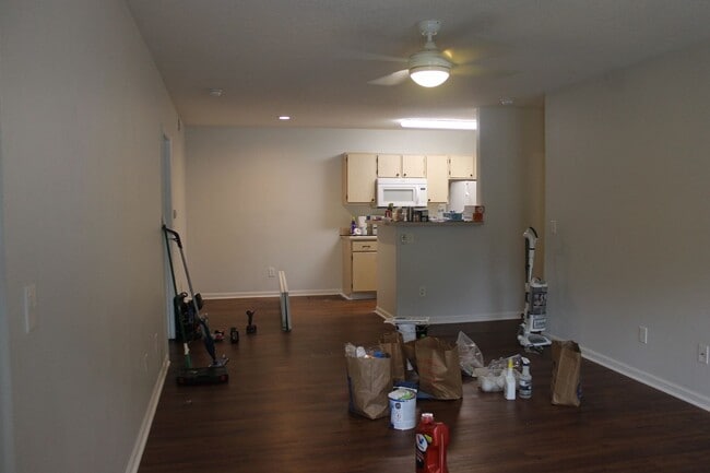 Photo - Updated Apartment in Plantation Point
