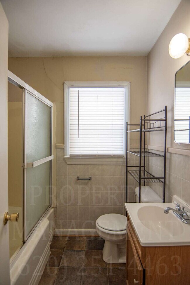 Photo - 2 Bedroom 1 Bath