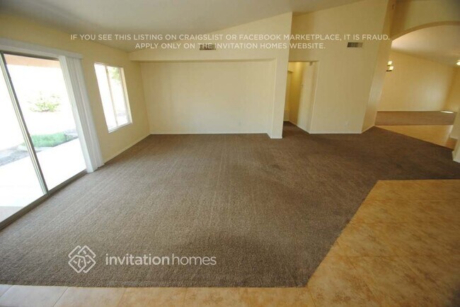 Photo - 9426 E Juanita Ave