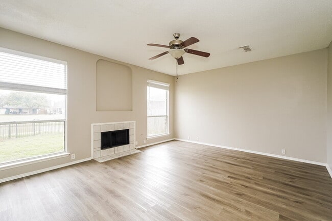 Photo - 2616 Lonesome Oak Dr