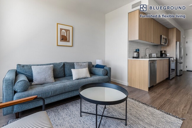 Photo - 815 Old County Rd Unidad FL4-ID1919