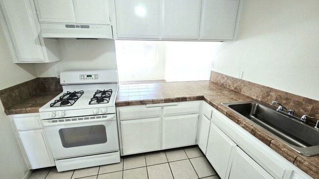 Photo - 1119 W Princeton St Unit #23