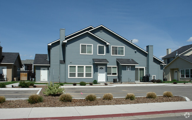Photo - Wexburg Village Apartments