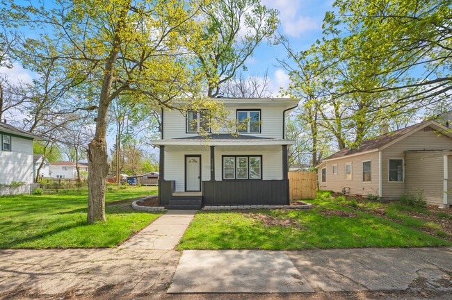 Photo - 1214 Cedar St