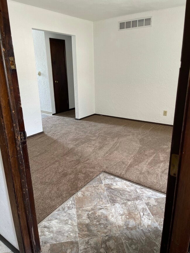 Photo - 2205 Stoneybrook Rd