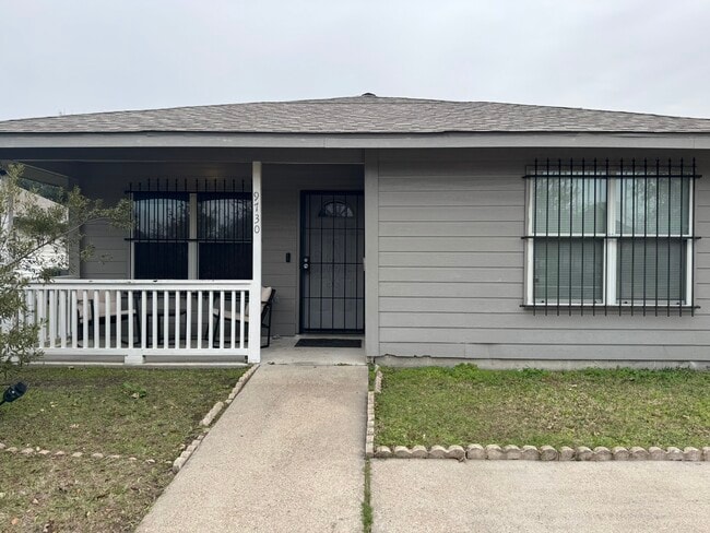 Photo - 9730 Linares Dr