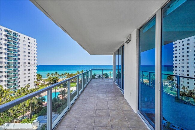 Photo - 3101 S Ocean Dr Unidad 701