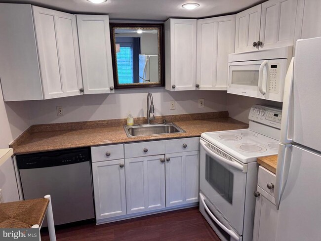 Photo - 112 Yardley Commons
