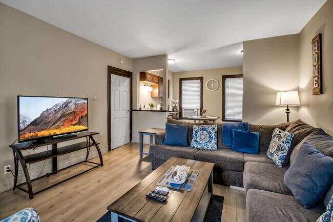 24 B St Unit SI ID1609778P