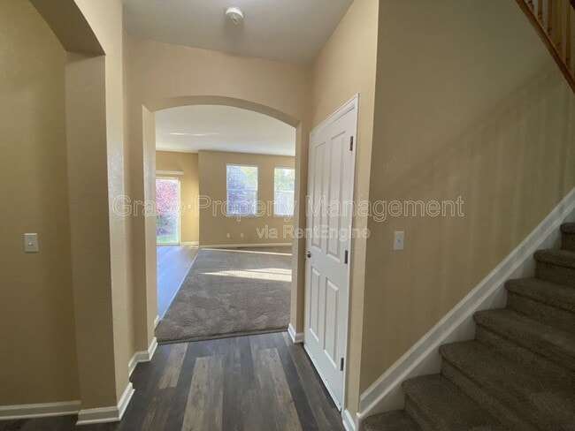 Photo - 239 Bristlecone St
