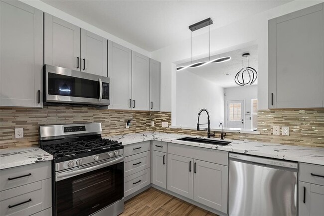 Building Photo - 16879 Mammoth Springs Dr Rental
