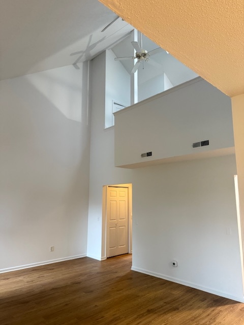 Photo - 900 Mix Ave Unidad 12