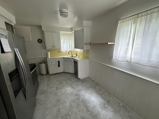 Photo - 23581 Loomis Ct