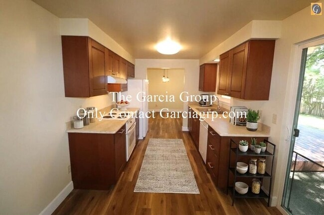 Photo - 20540 NW Highland Ct