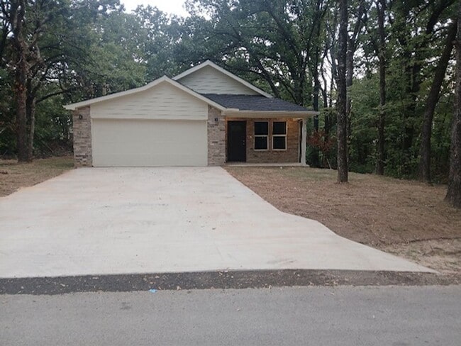 Building Photo - 119 Bluebonnet Dr Rental