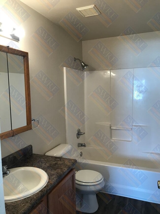 Photo - Available Now! Call ShowMojo for a self gu...