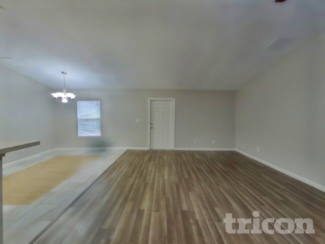 Photo - 13 Slocum Path