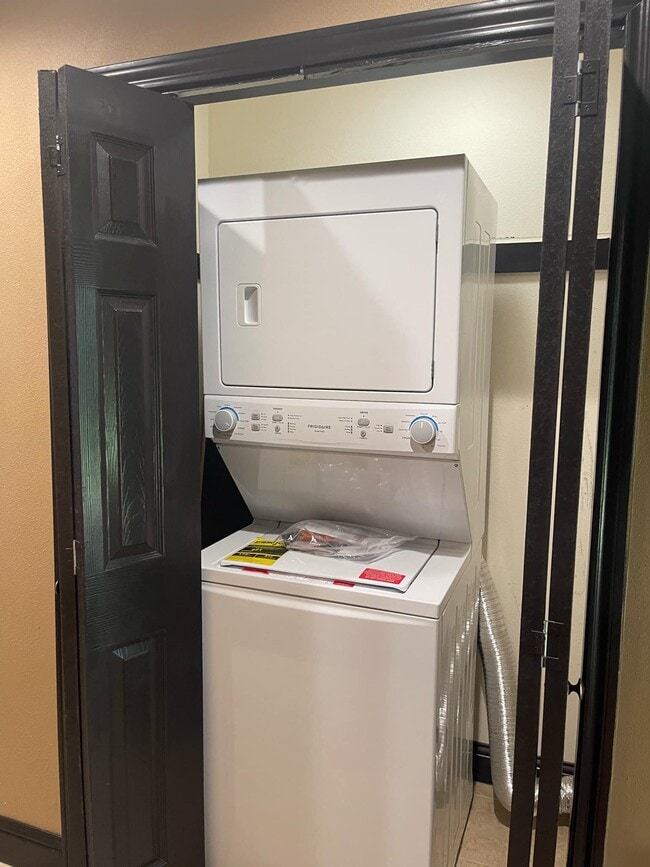 680 Sycamore St Unit 1