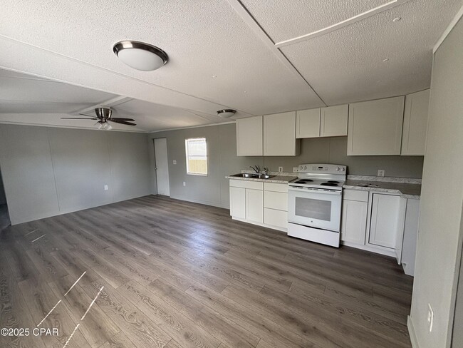 Photo - 6137 Jammie Rd