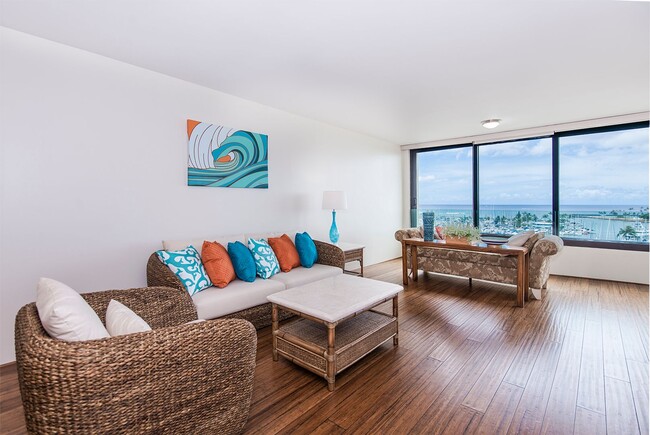 Building Photo - Yacht Harbor Tower Furnished 1BR Unit 1110