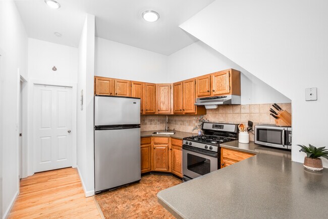 Photo - 310 9th St Unit B