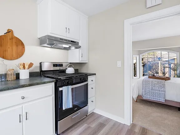 Photo - 527 Windham St