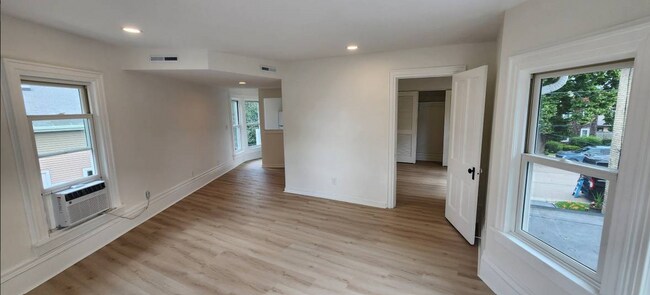 Photo - 731 Jenifer St Unit #2