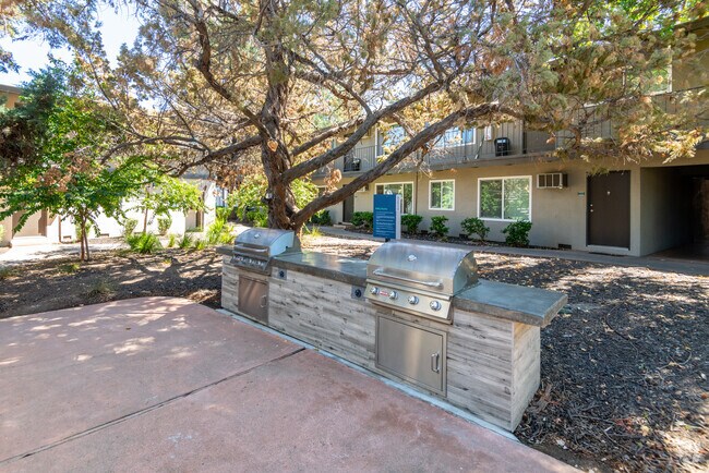 Grill Patio - Aspire Sacramento