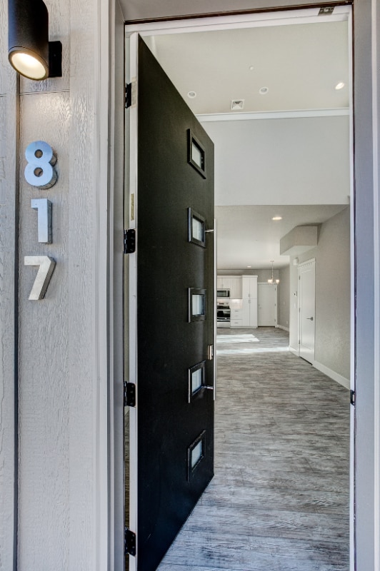 Photo - 817 Cherokee Dr