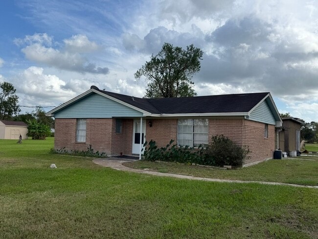 Building Photo - 11831 Fm 1764 Road Unit