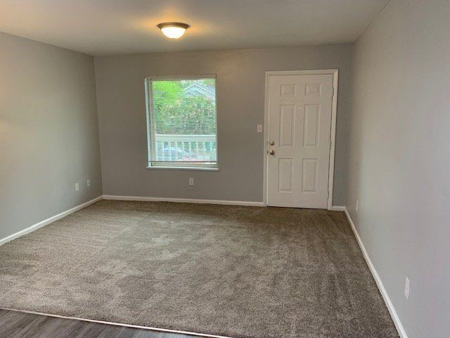 Photo - 411 E 5th St Unidad 19