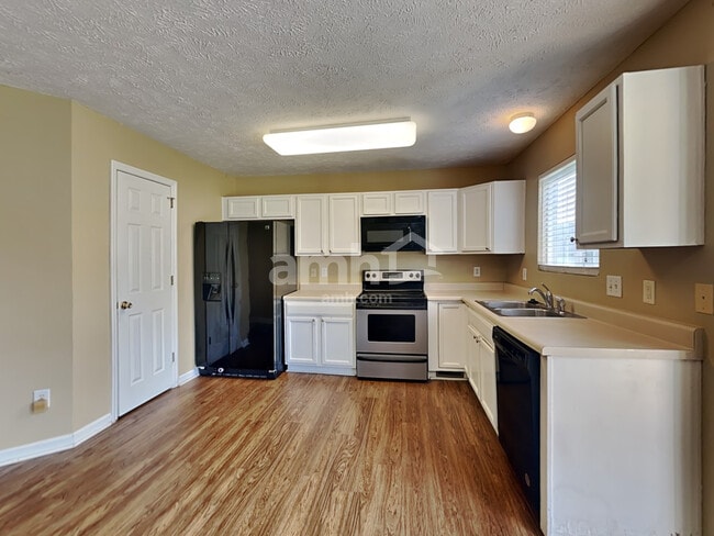 Photo - 2315 Hayward Ln