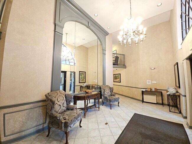 Photo - 511 Aurora Ave Unit 414